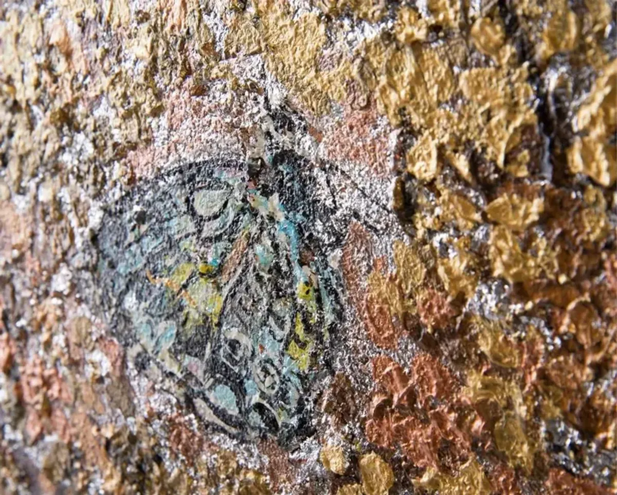 Teng Fei's Gilded Butterflies