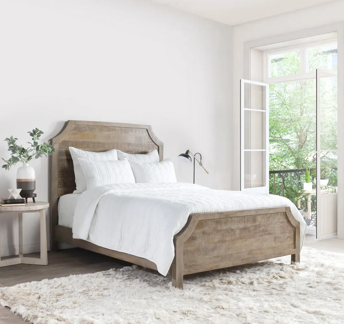 Carly White 4-Piece King Quilt Set