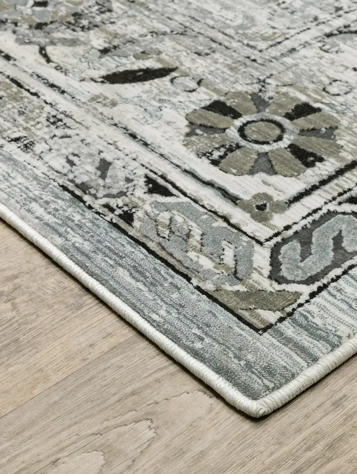 Gemini 6'7" x 9'6" Grey Rug