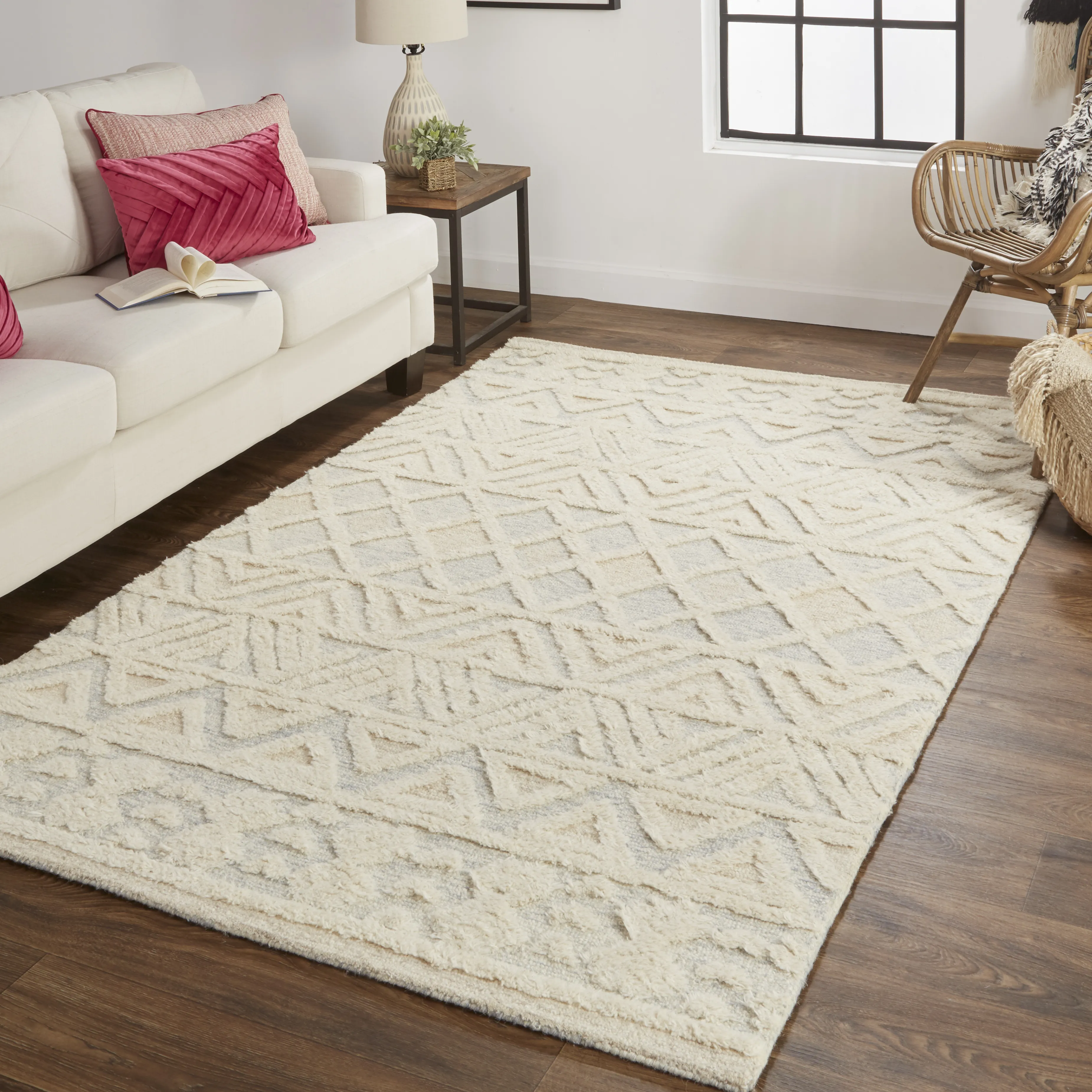 Anica 8005F Ivory/Blue/Tan 5' x 8' Rug