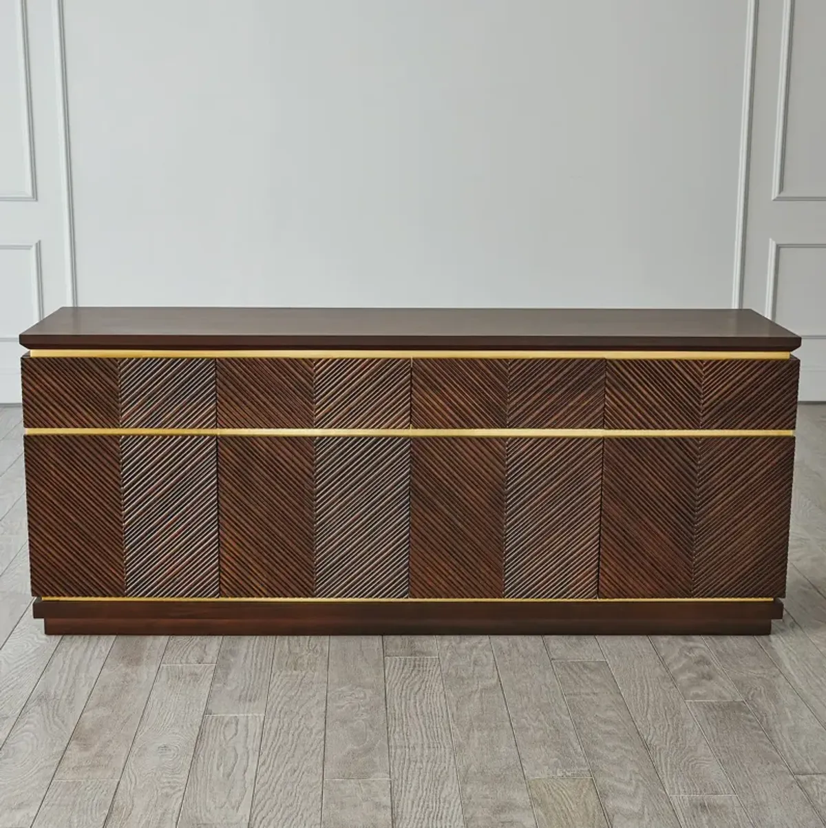 Latilla Credenza