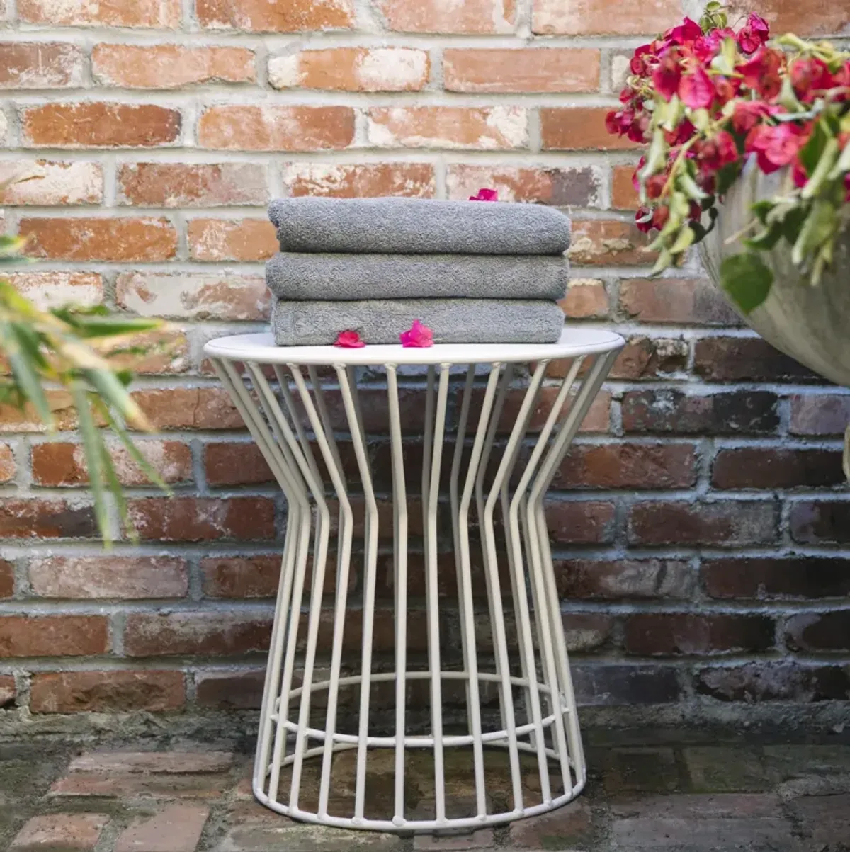 Roberta Outdoor/Indoor Side Table