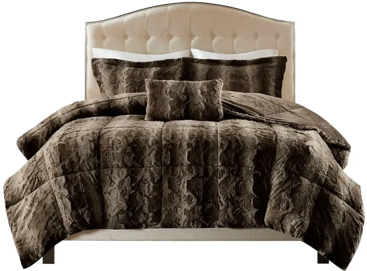 Gracie Mills Shawn 4-Peice Soft Faux Fur to Mink Comforter Set