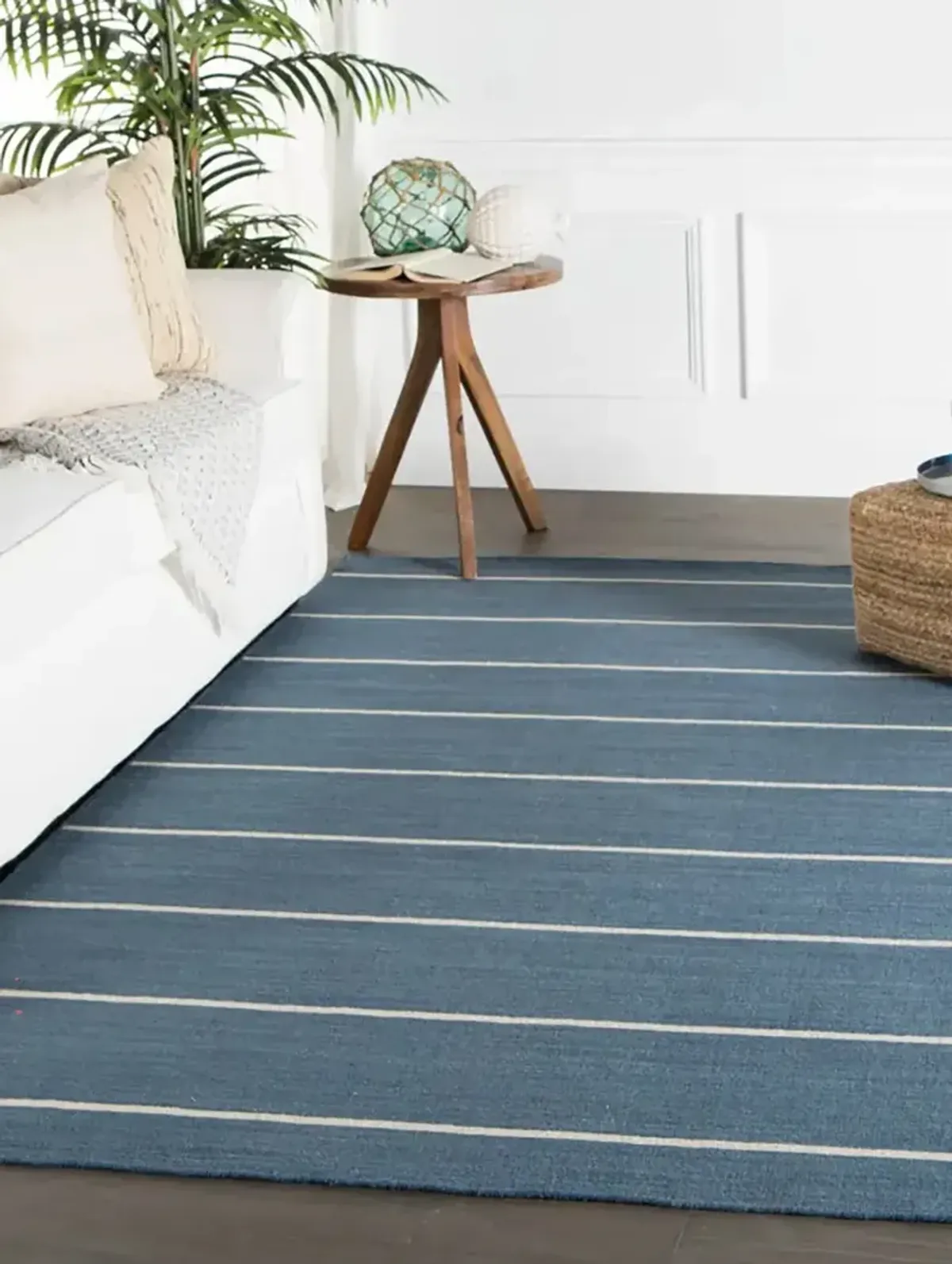 Coastal Shores Cape Cod Blue 5' x 8' Rug