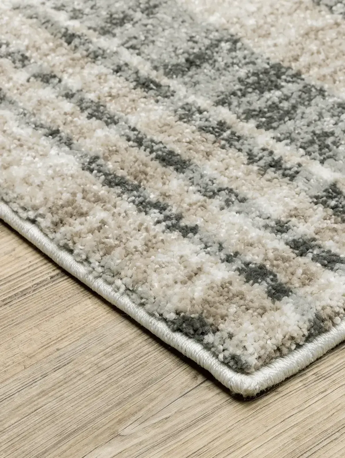 Cambria 6'7" x 9'6" Beige Rug