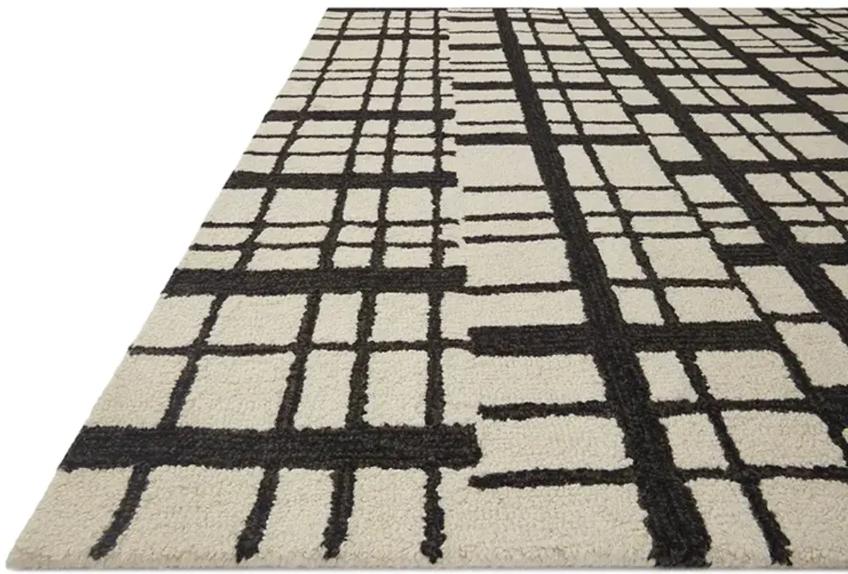 Polly POL02 Black/Ivory 5' x 7'6" Rug