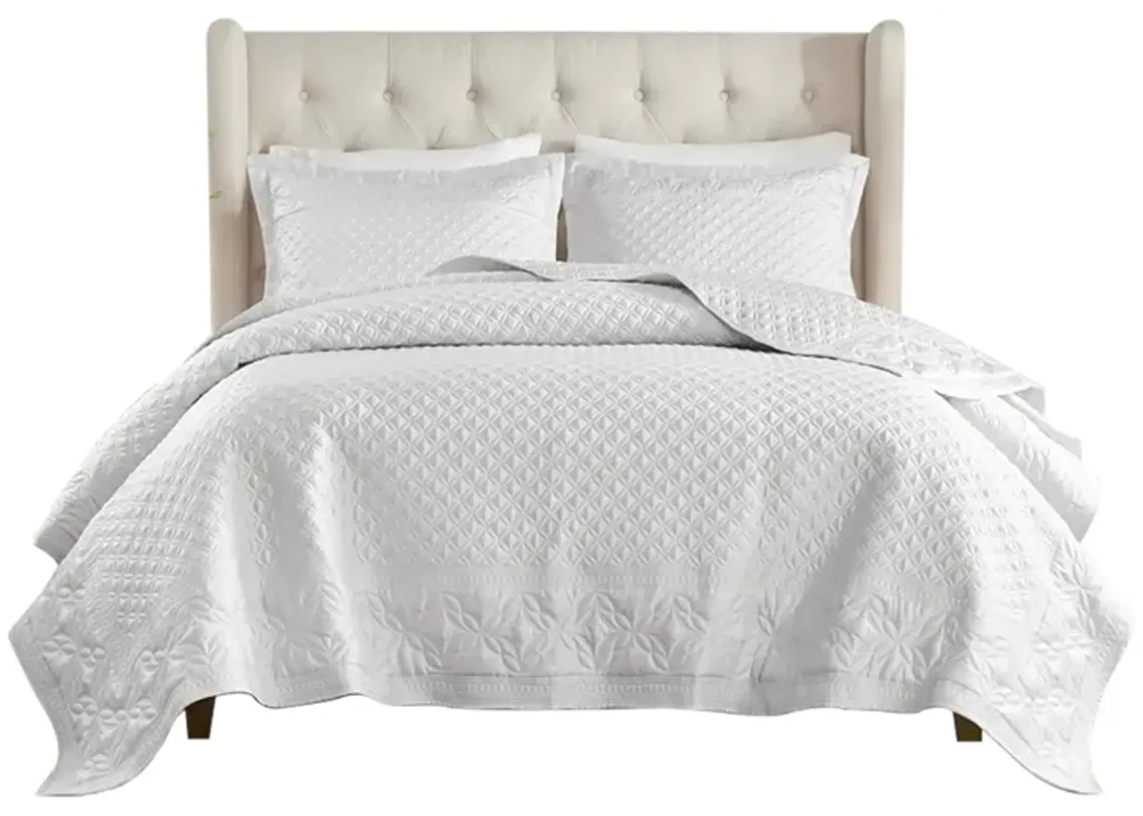 Gracie Mills Carney 3-Piece Neoclassical-inspired Quilt Set