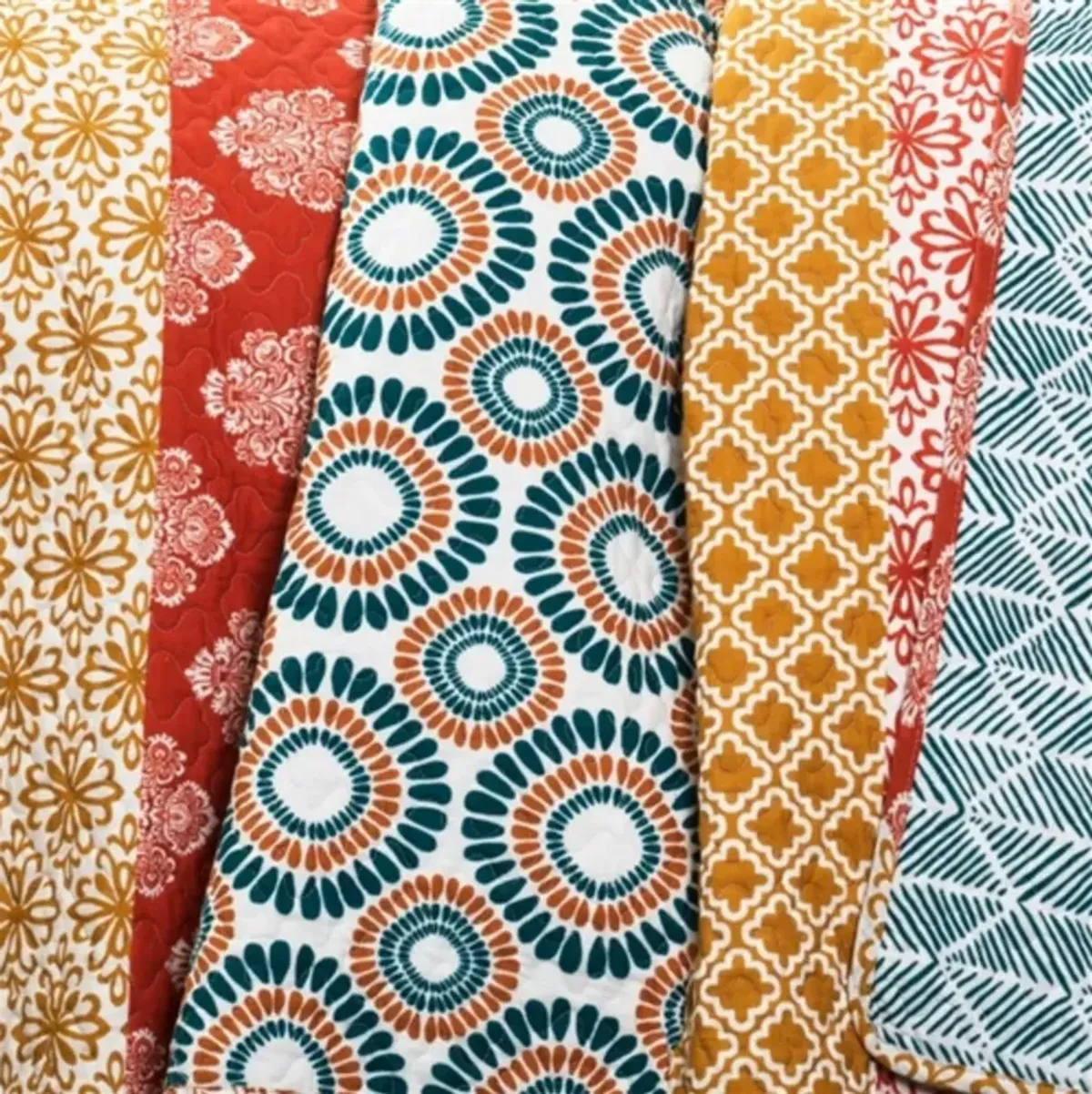 Cotton 3-Piece Reversible Bohemian Stripe Quilt Set for Cozy and Colorful Bedding