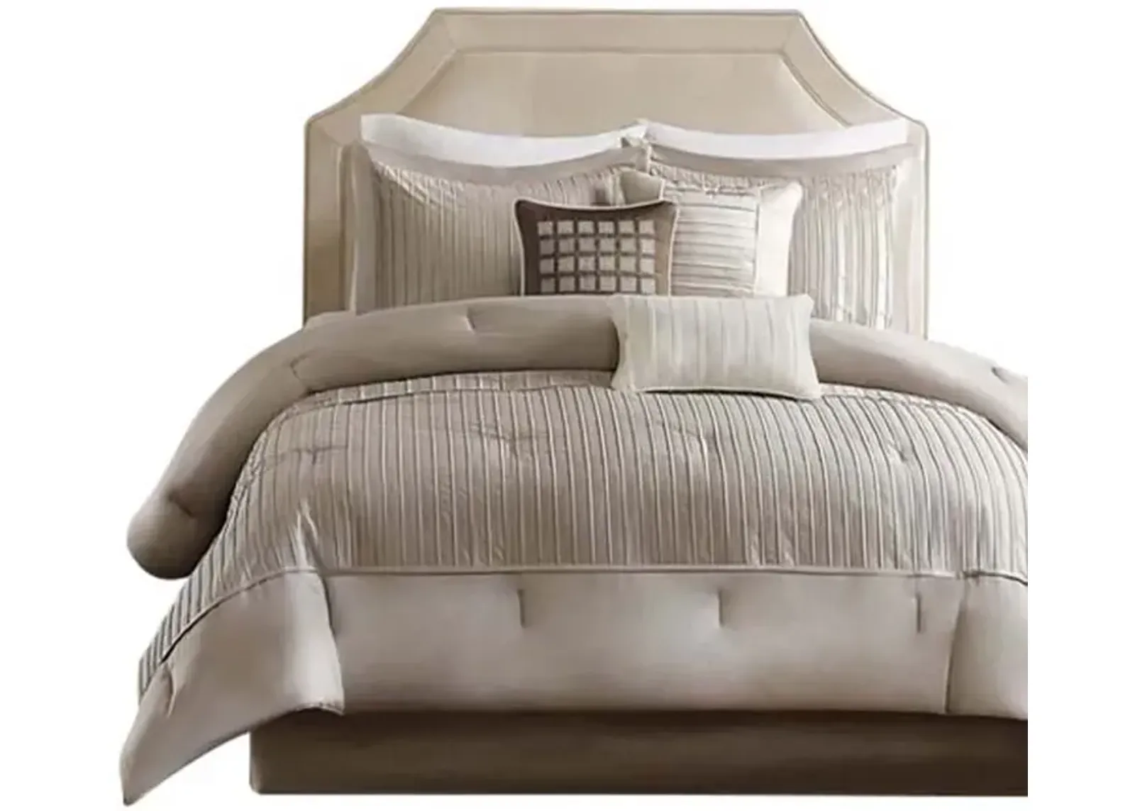 Gracie Mills Dolly Modern 7-Piece Comforter Set