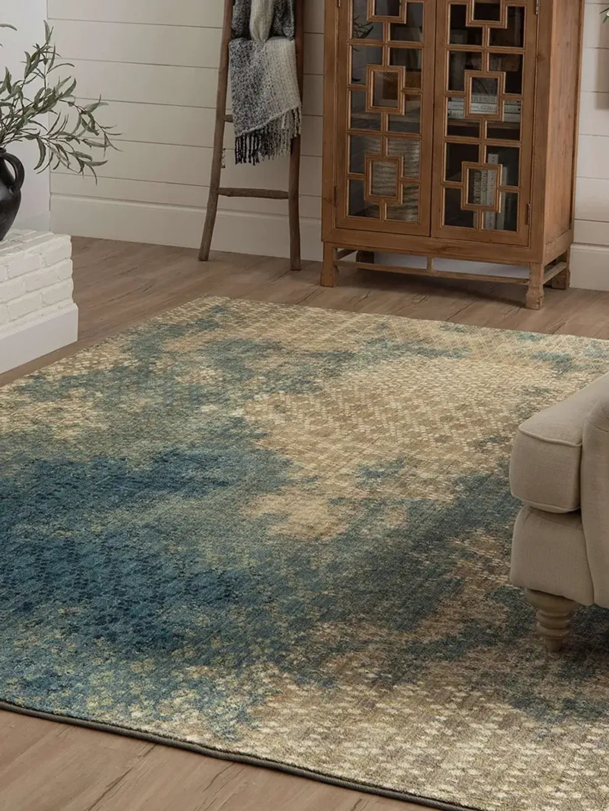 Elements Mesmerize Aqua 2' X 3' Rug