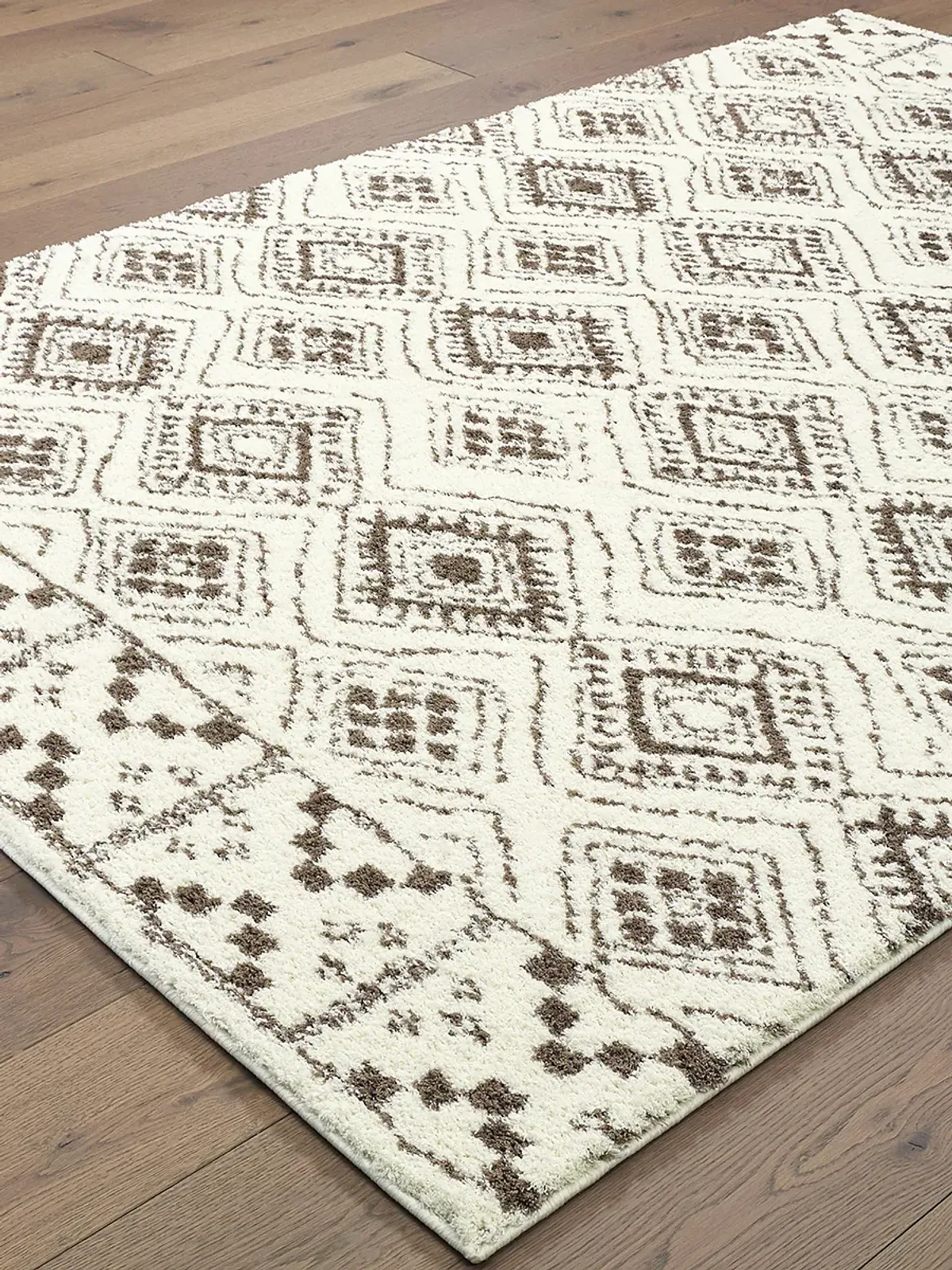 Verona 5'3" x 7'6" Ivory Rug