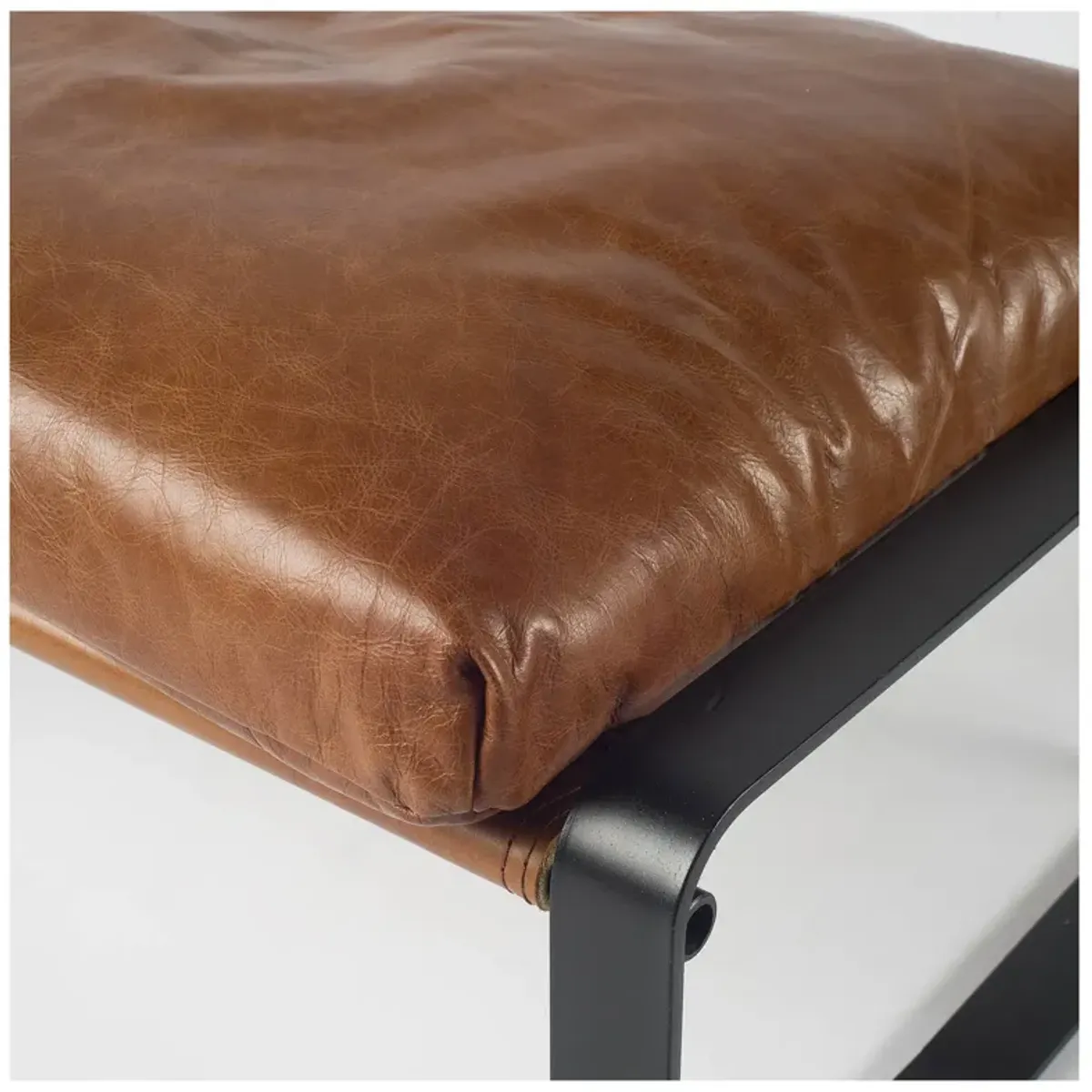 Hornet Ottoman