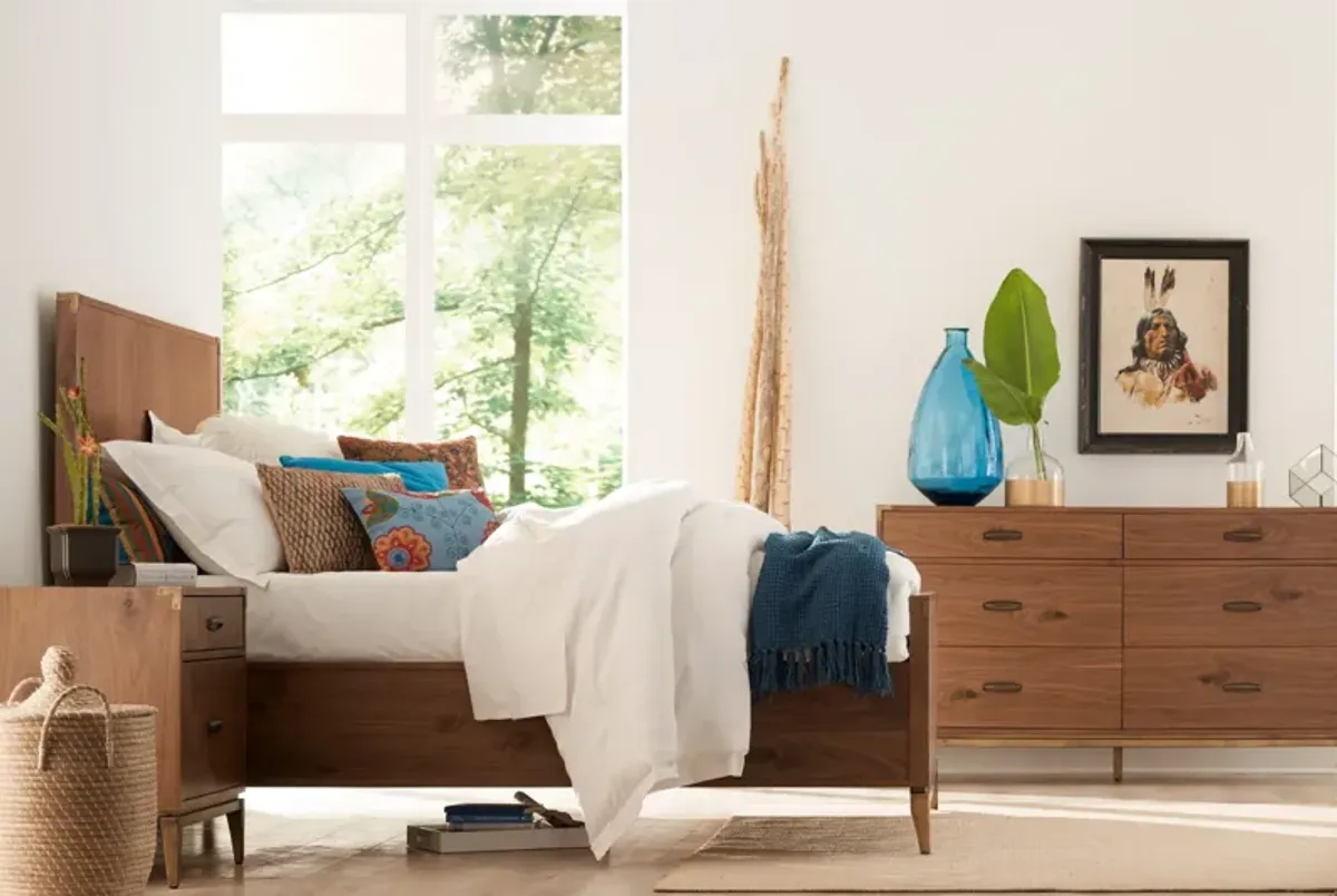 Adler Queen-size Panel Bed in Natural Walnut