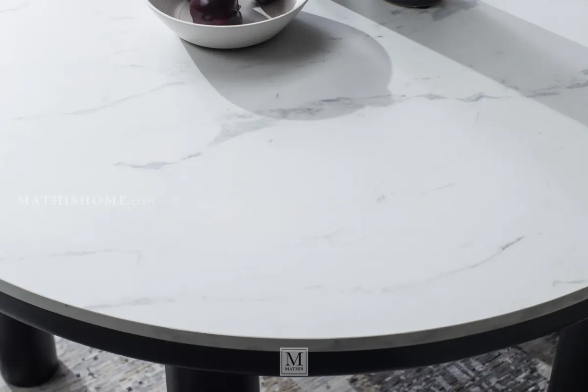 Xandrum Dining Table