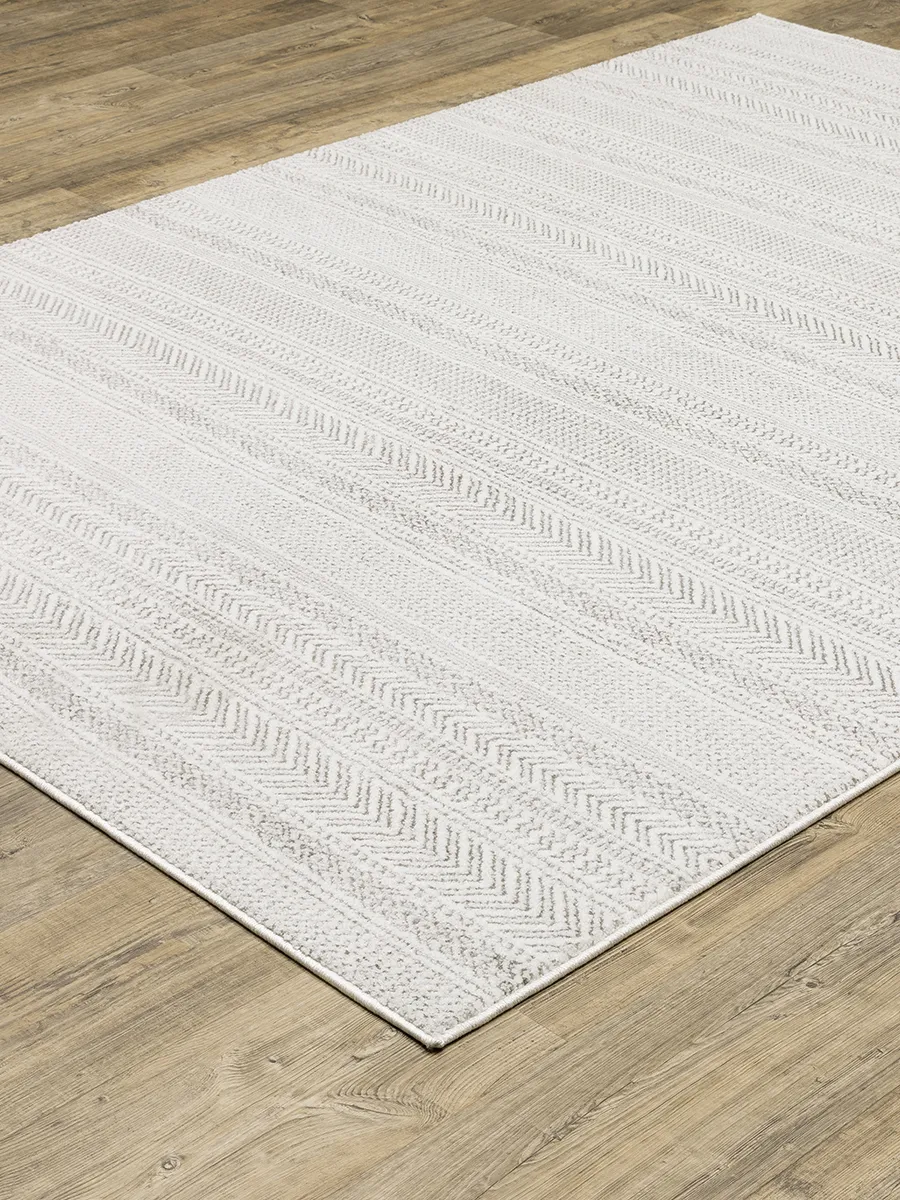 Montecito 2'3" x 7'6" White Rug