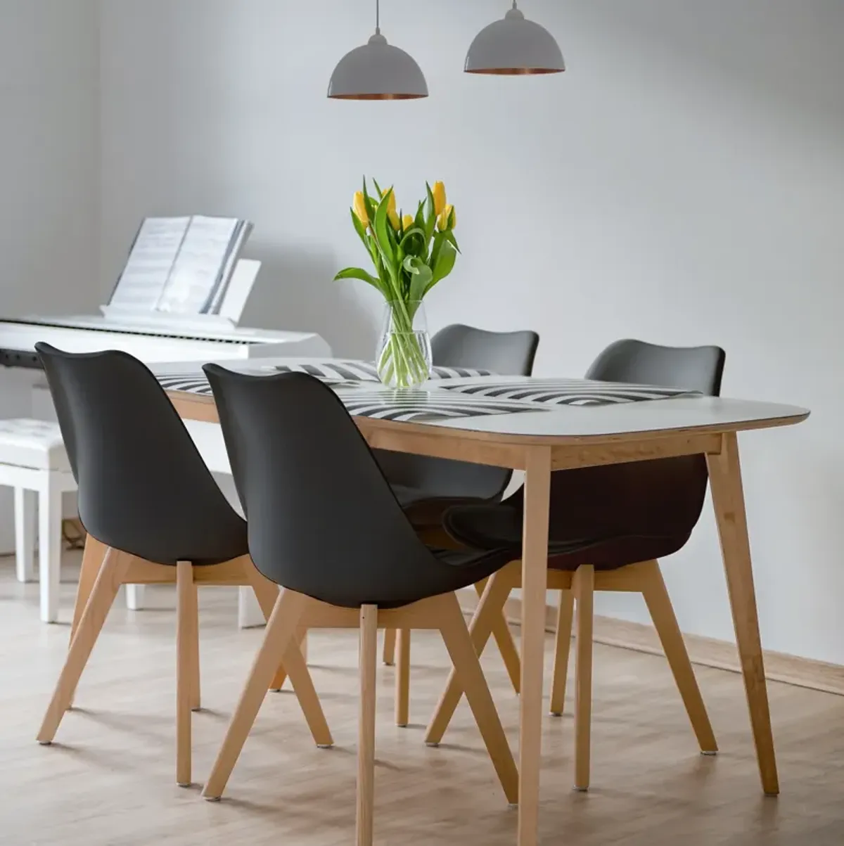 Set of 4 Dining Chairs Mid-Century Modern Shell PU Seat with Wooden Legs