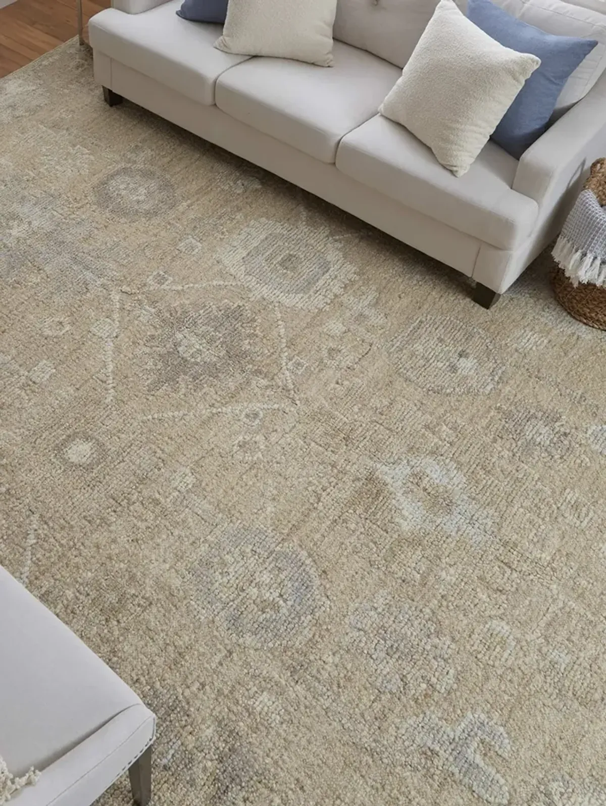 Grafton 69F8F 9'6" x 13'6" Tan/Gray/Ivory Rug