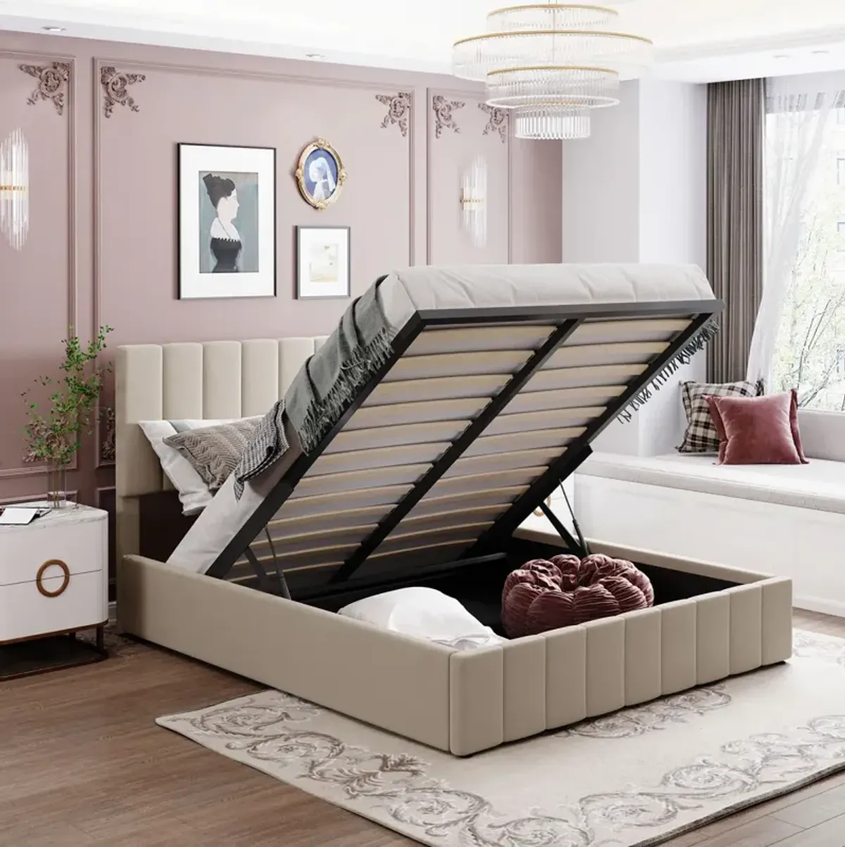 Queen Size Upholstered Platform Bed With A Hydraulic Storage System