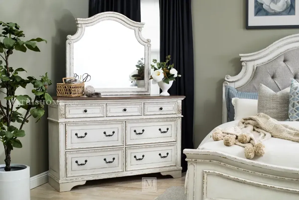 Realyn 3 Piece King Bedroom Set