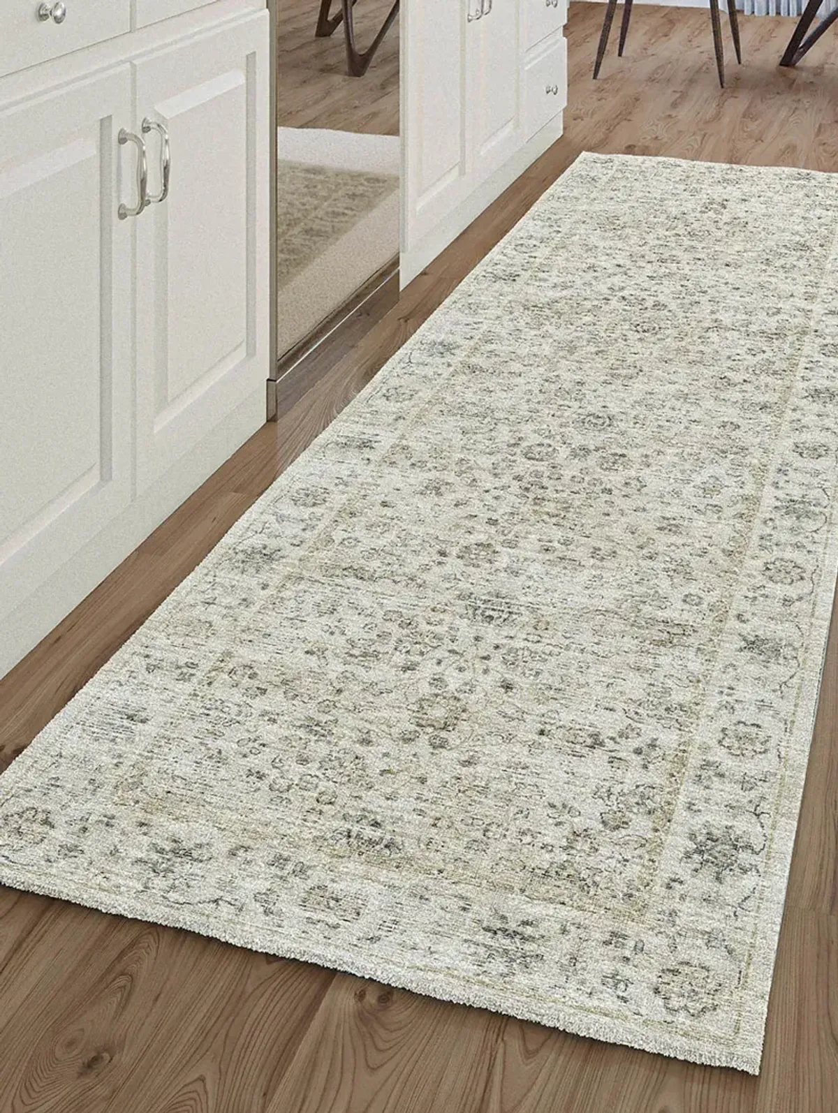 Tuscany TU3 Ivory 2'6" x 12' Rug