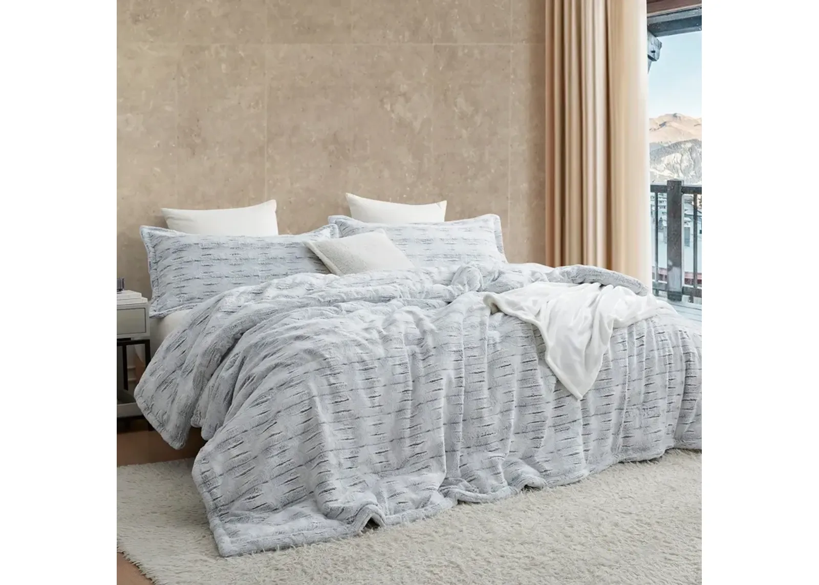 Sabretooth - Coma Inducer� Oversized Comforter Set