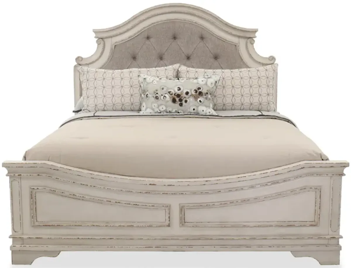 Realyn King Panel Bed