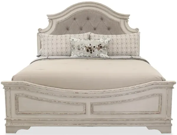 Realyn King Panel Bed