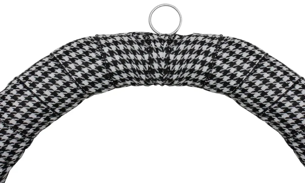 Black and White Houndstooth and Berry Artificial Christmas Wreath - 24-Inch  Unlit