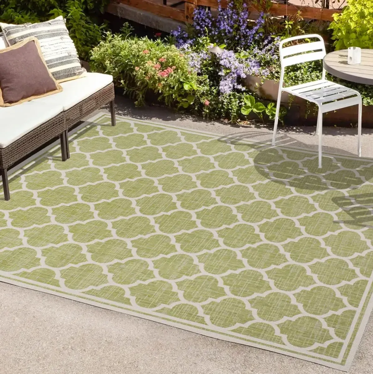 Trebol Moroccan Trellis Textured Weave Indoor/Outdoor Area Rug