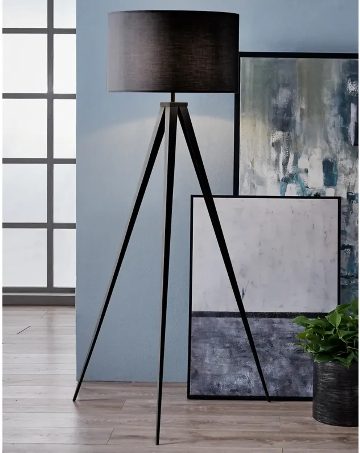 Teamson Home Romanza 61.81" Postmodern Tripod Floor Lamp with Drum Shade, Matte Black