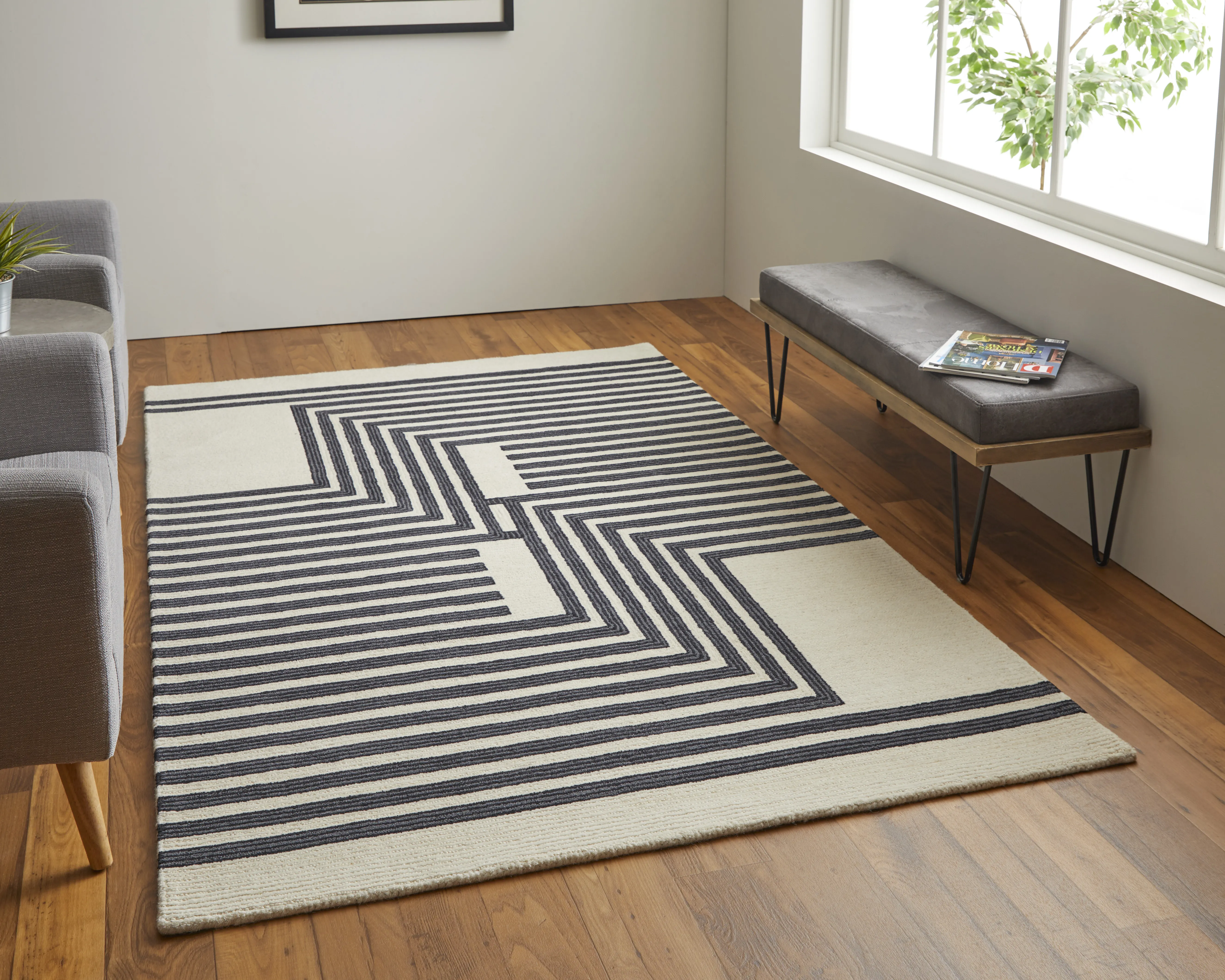 Maguire 8900F Gray/Ivory/Black 10' x 14' Rug