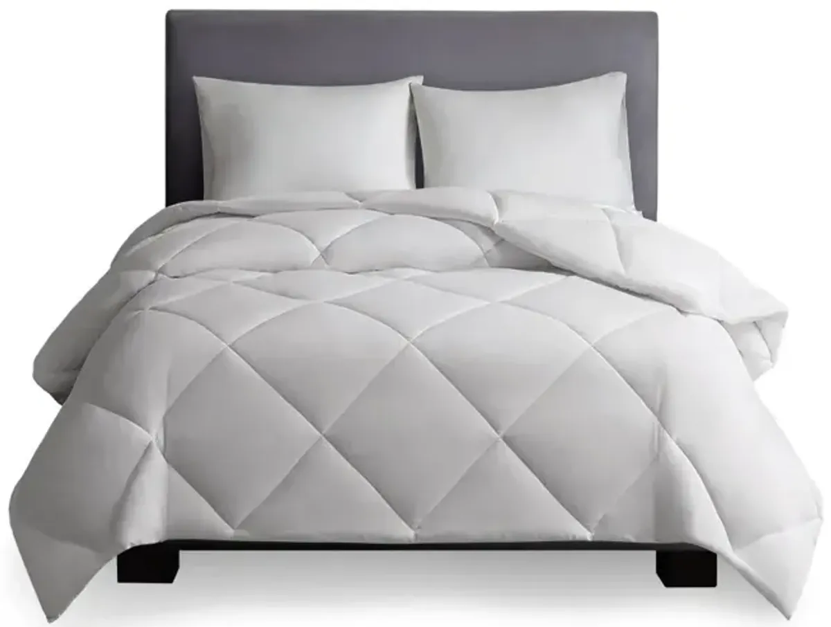 Gracie Mills Sims Oversized Microfiber Comforter with HeiQ Smart Temp Treatment