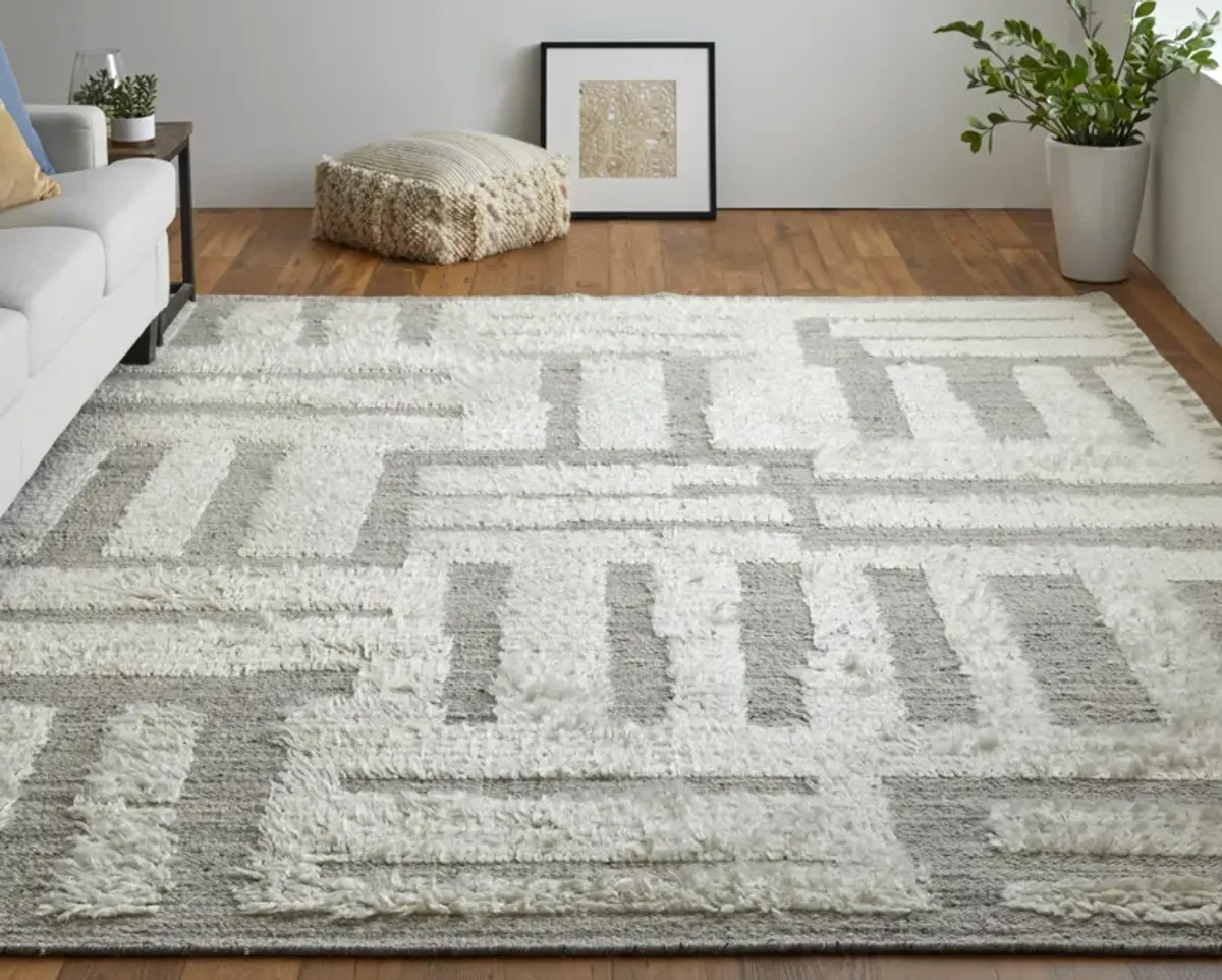 Ashby 8909F Gray/Ivory 2'6" x 8' Rug