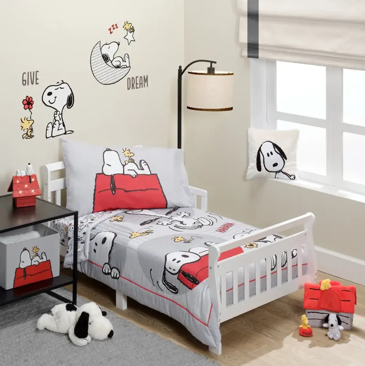 Bedtime Originals Snoopy Love 4-Piece Toddler Bedding Set - Gray/Red/White