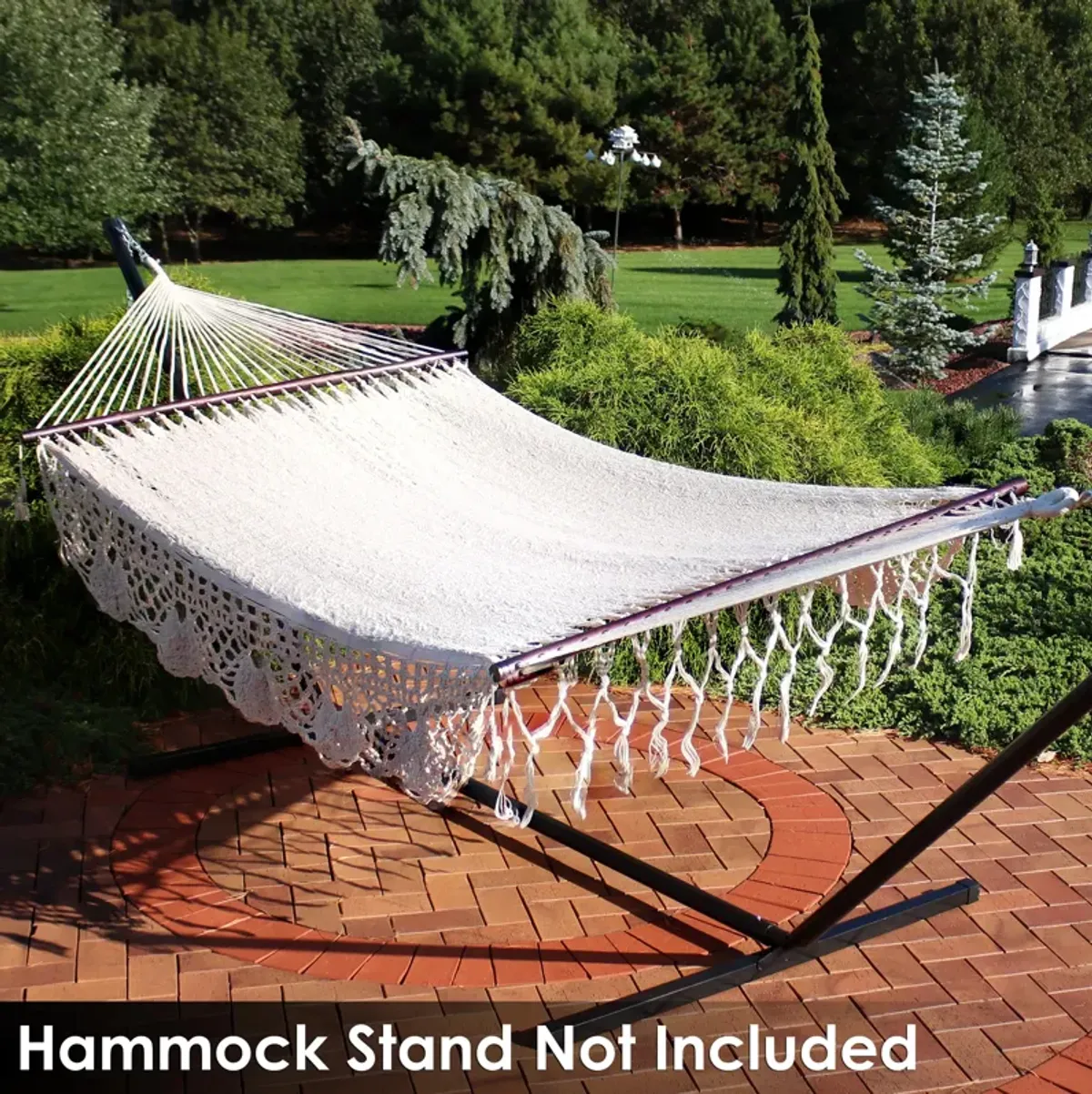 Sunnydaze 2-Person Woven Rope Hammock with Spreader Bars and Fringe