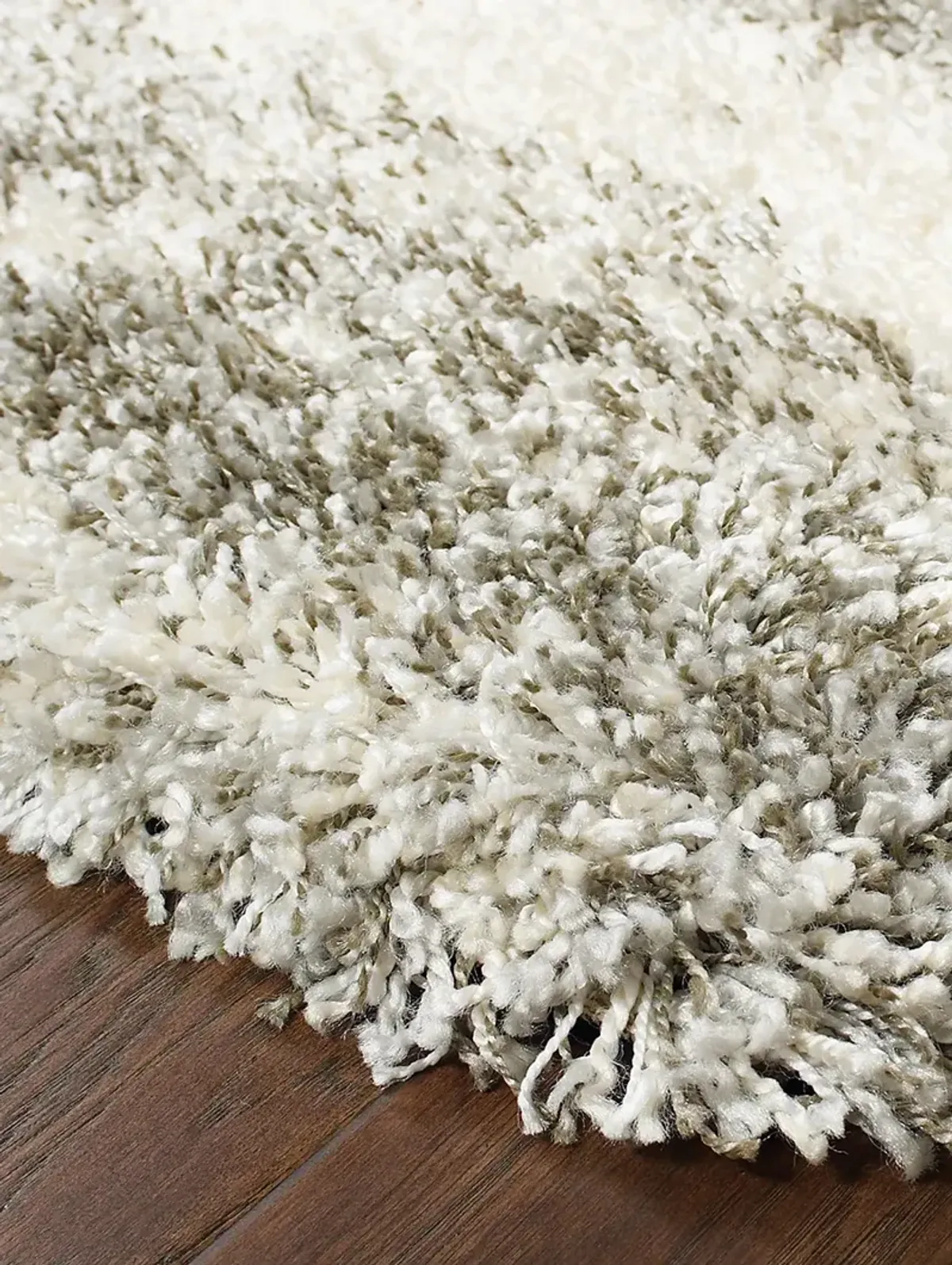 Henderson 7'10" x 10'10" IVY Rug