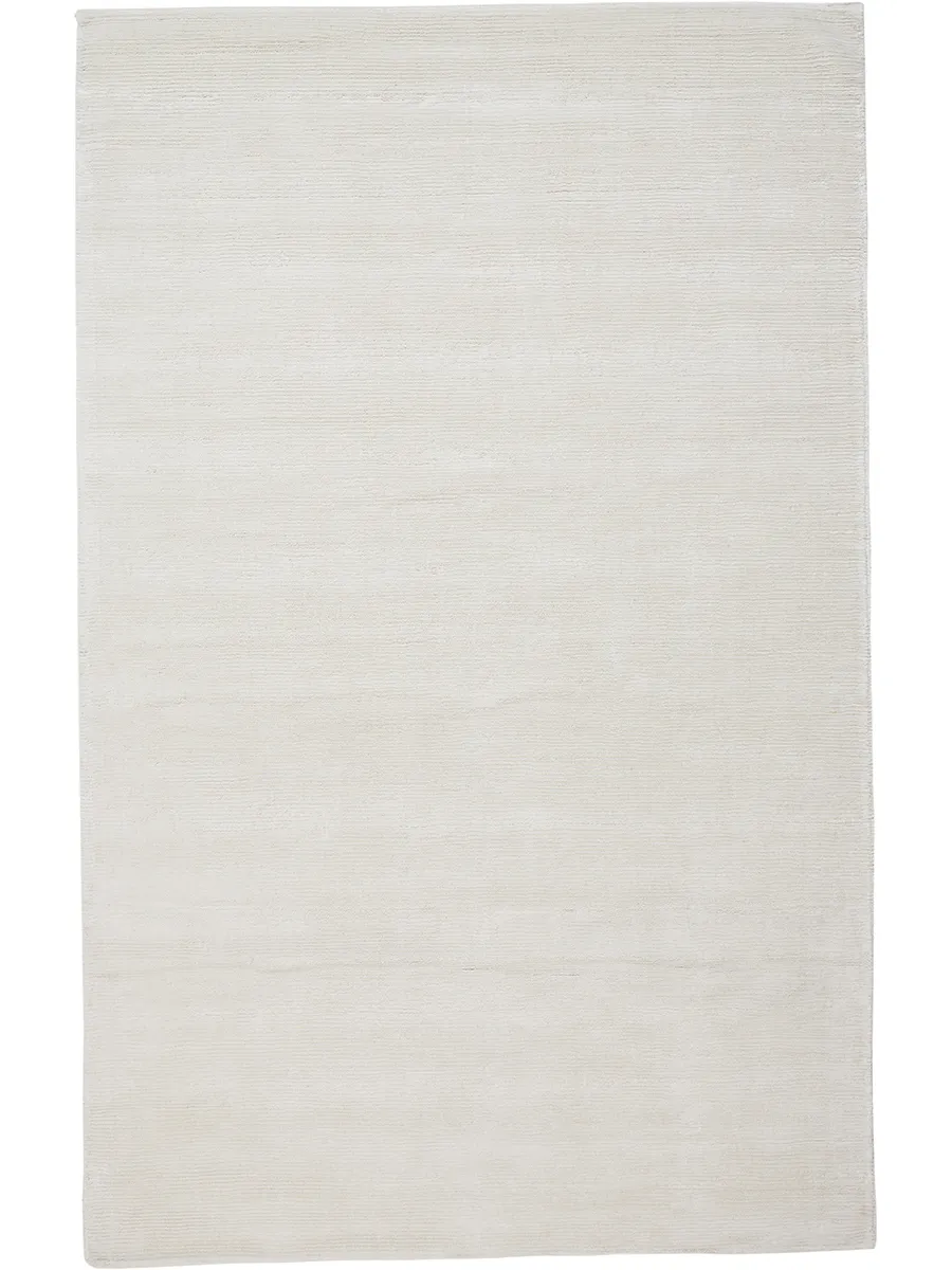 Batisse 8717F White 2' x 3' Rug