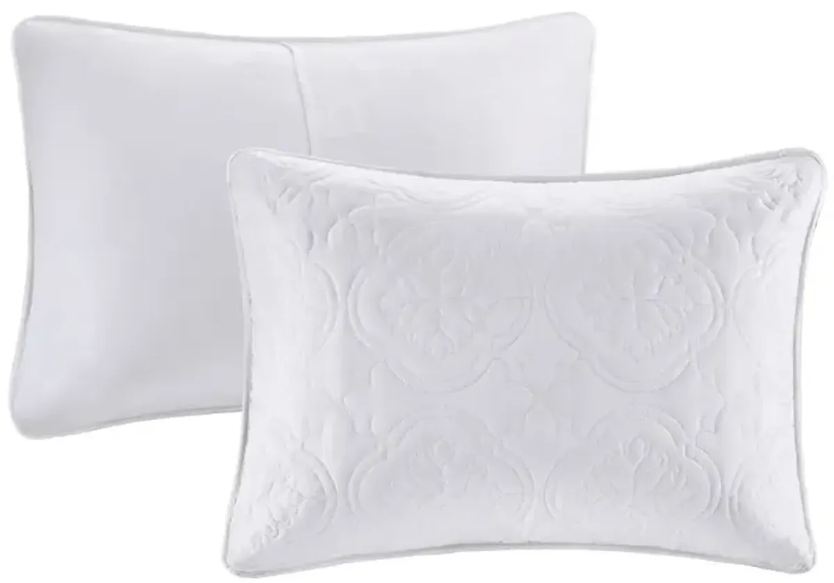 Gracie Mills McCormick 3 Piece Reversible Bedspread Set