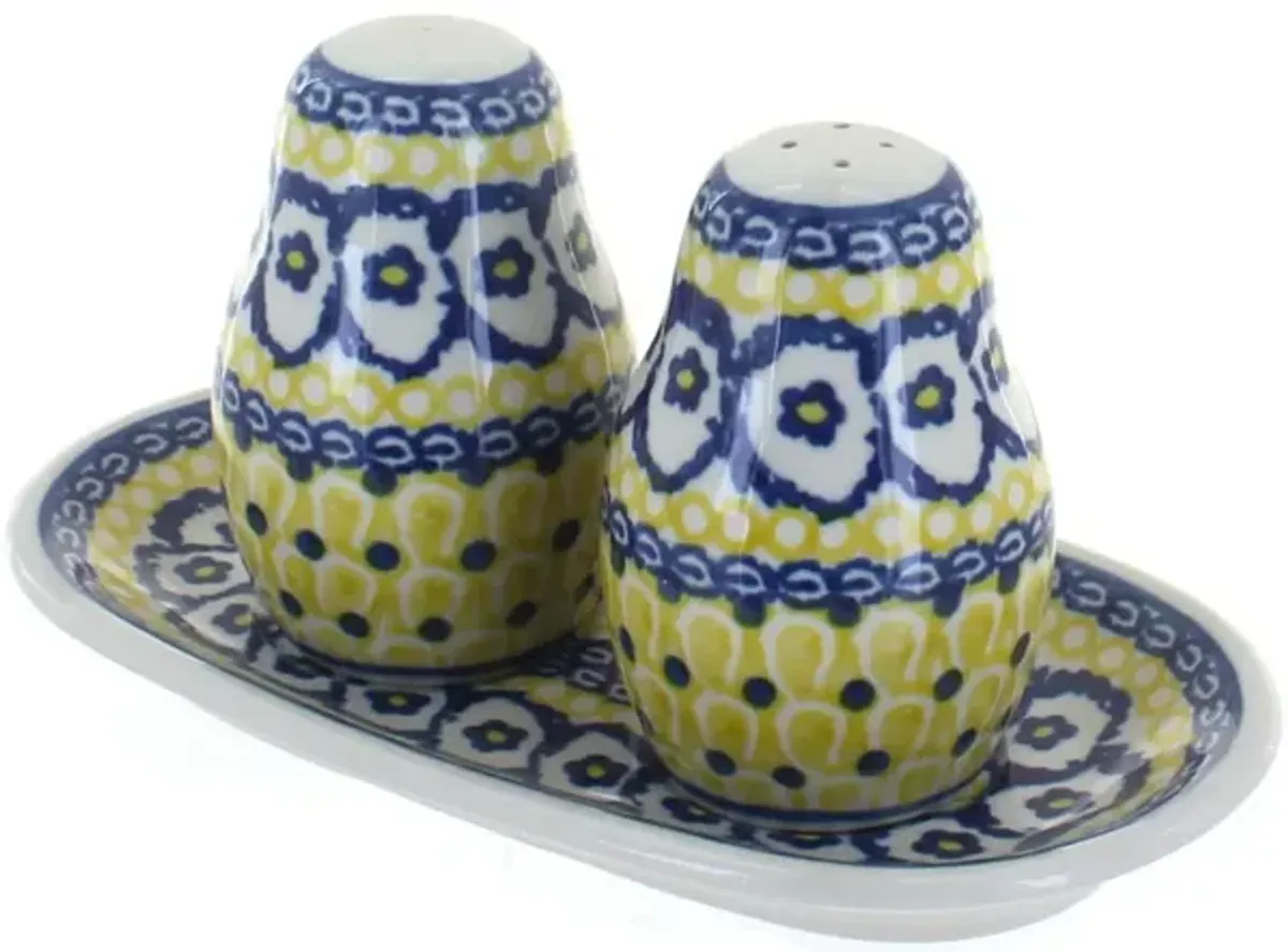 Blue Rose Polish Pottery Harvest Bounty Salt & Pepper Shakers with Tray