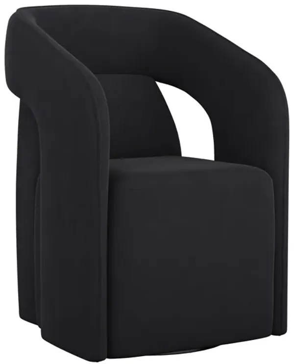 Kendrick Wheeled Dining Armchr