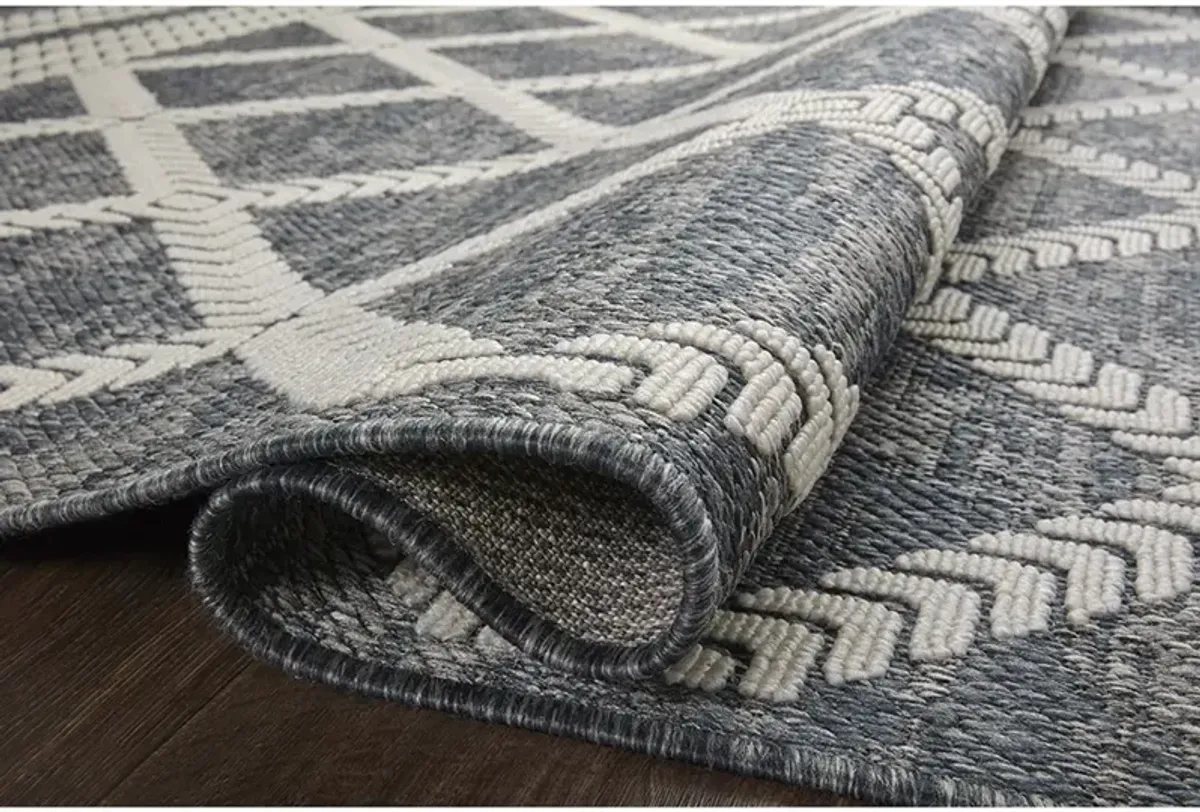 Rainier RAI05 Denim/Ivory 5'3" x 7'7" Rug