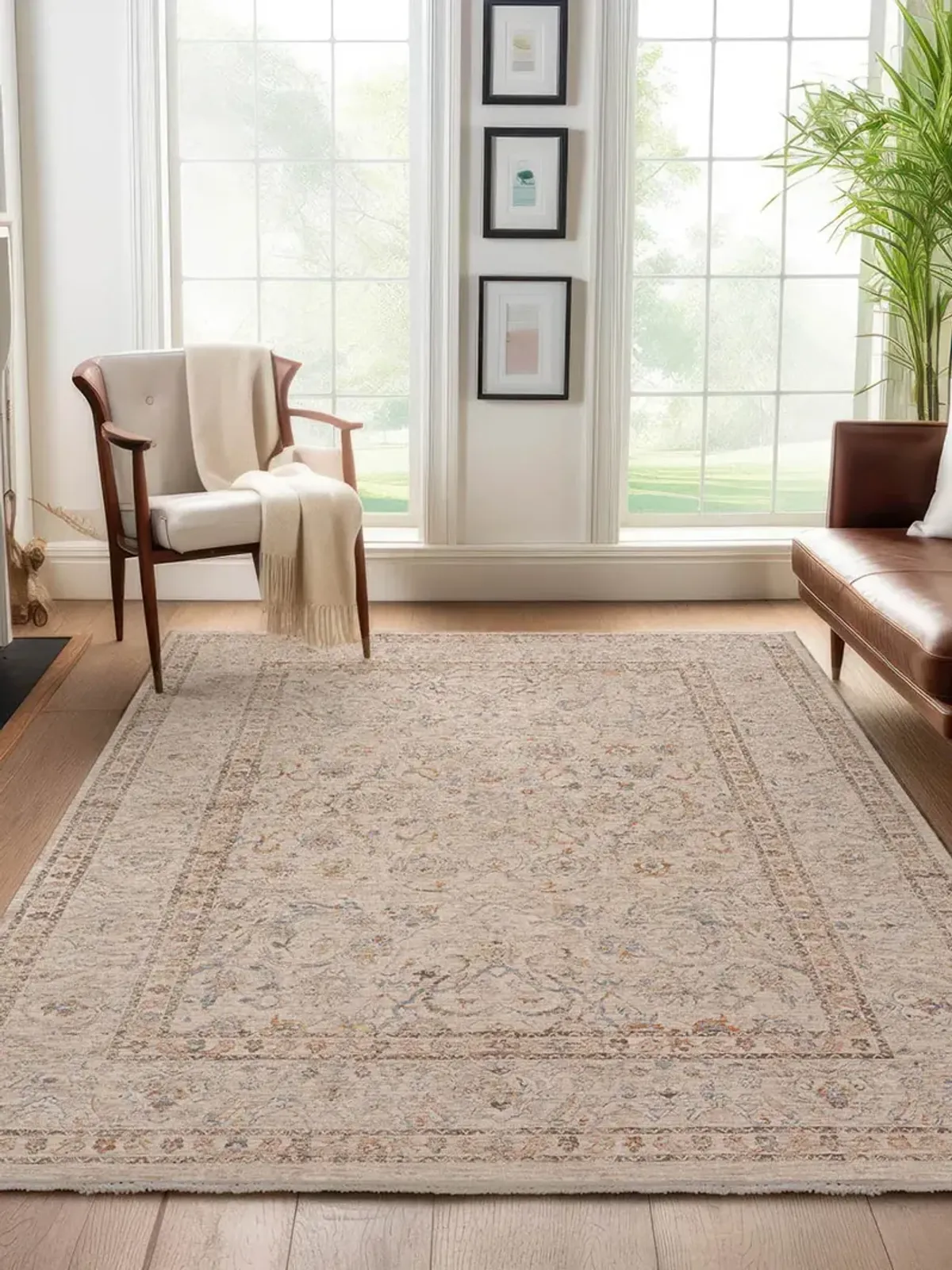 Vienna VI8 Ivory 2'3" x 7'10" Rug