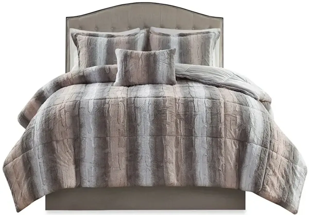 Gracie Mills Shawn 4-Peice Soft Faux Fur to Mink Comforter Set