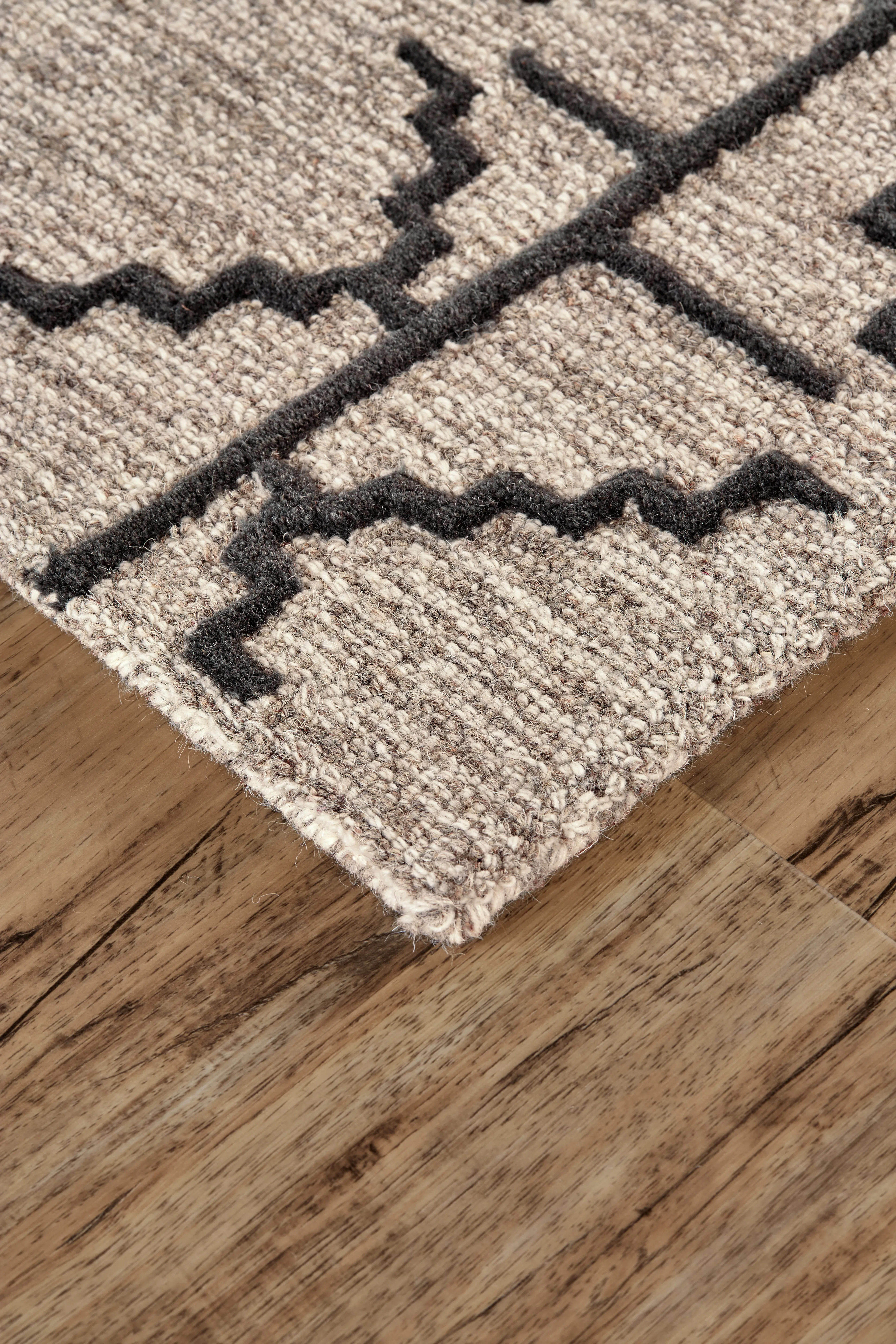 Enzo 8732F Black/Taupe/Gray 2'6" x 8' Rug