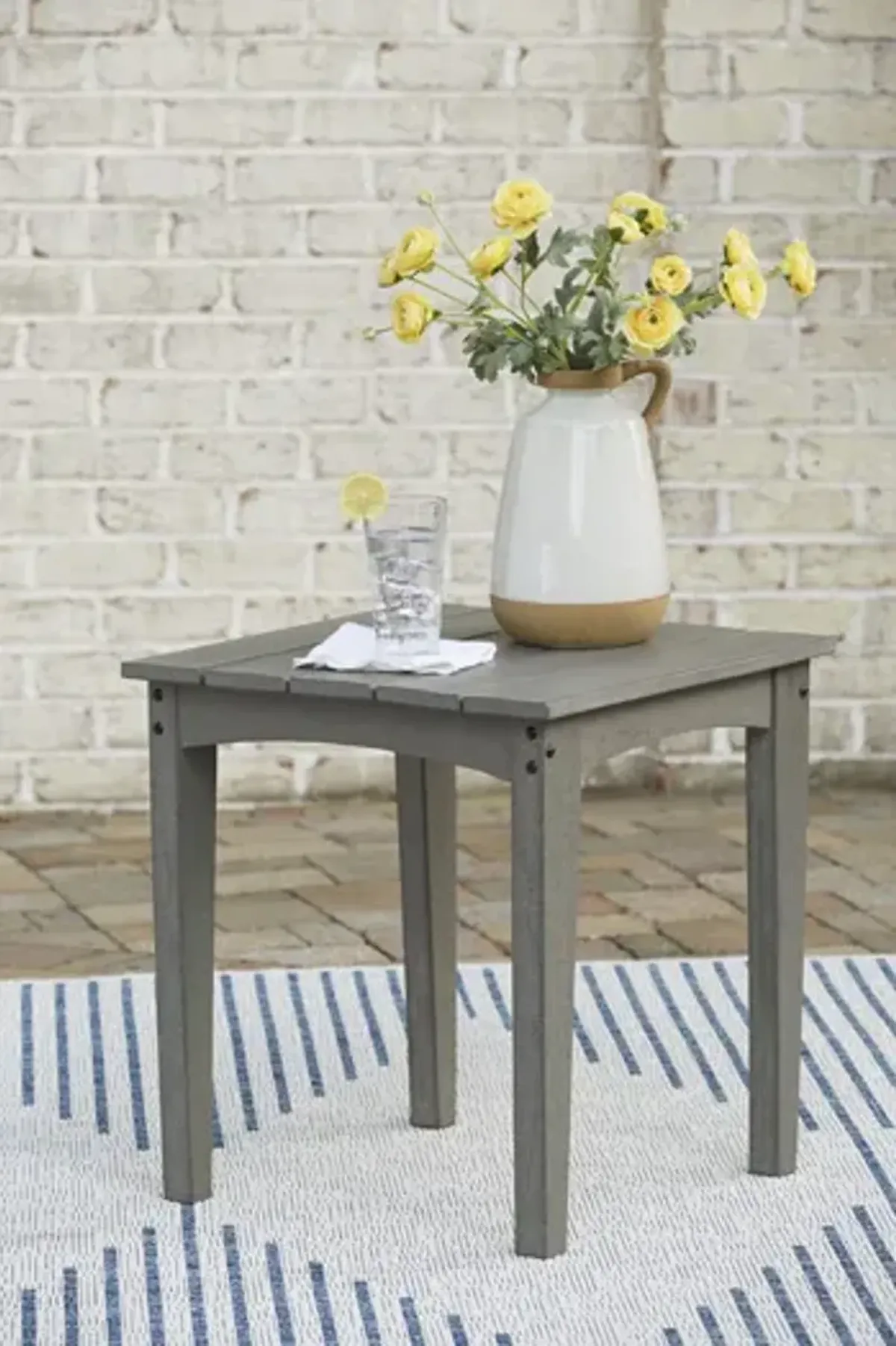 Visola Square End Table