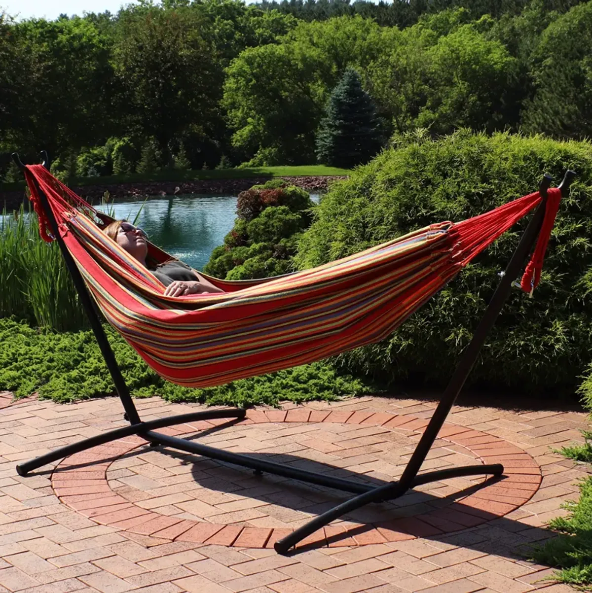 Sunnydaze Large Cotton Hammock with Steel Stand and Carrying Case