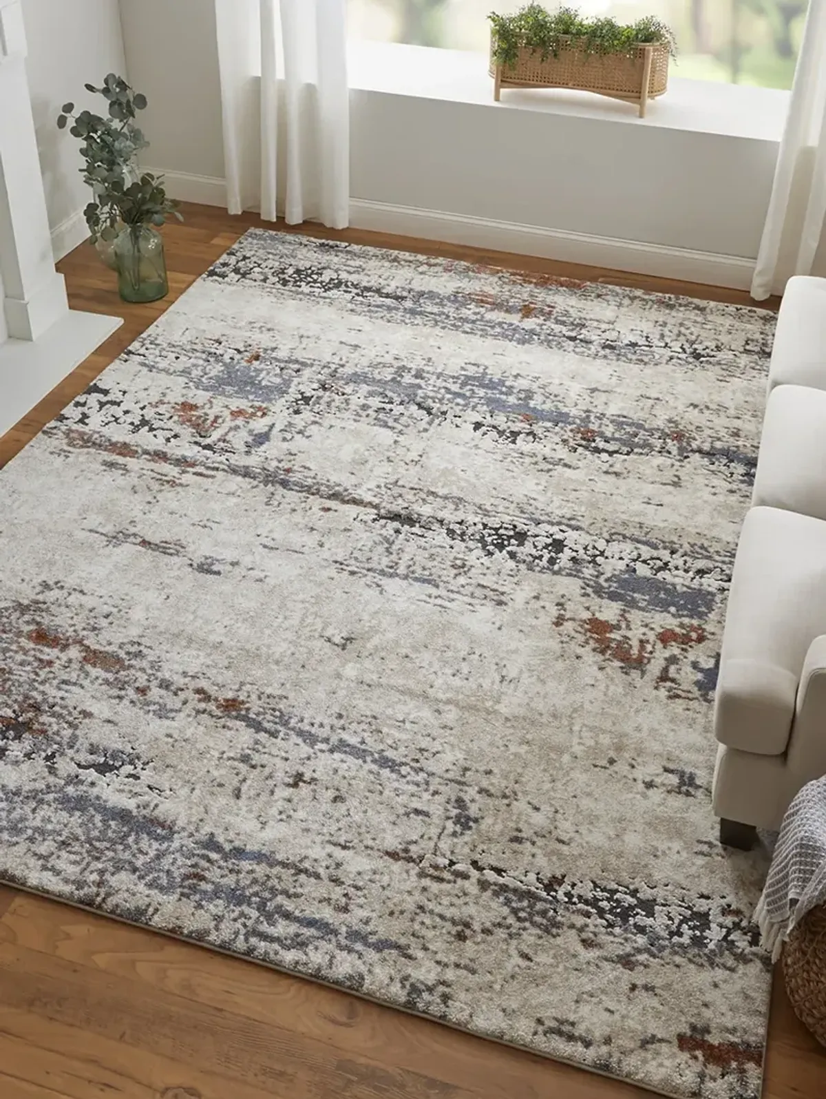 Gilmore 39MLF 5'3" x 8' Ivory/Blue/Gray Rug