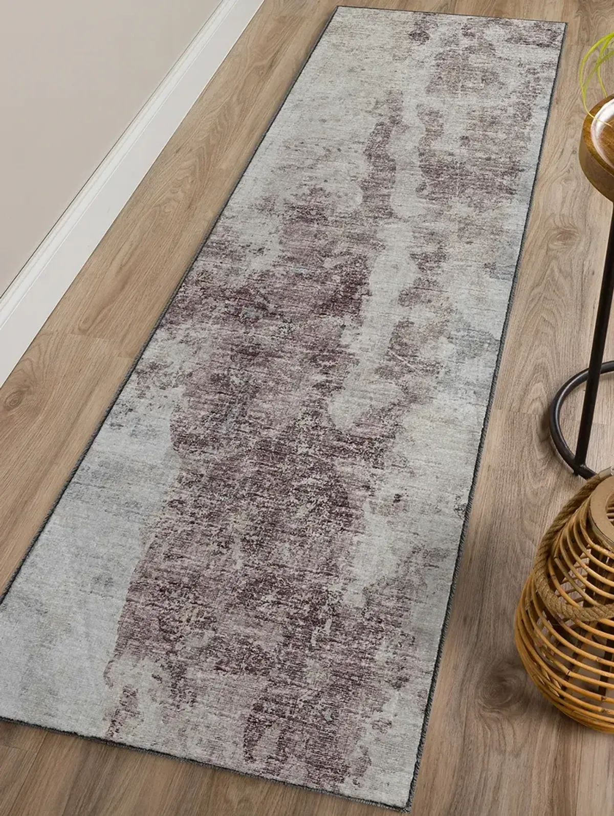 Camberly CM3 Merlot 2'3" x 7'6" Rug