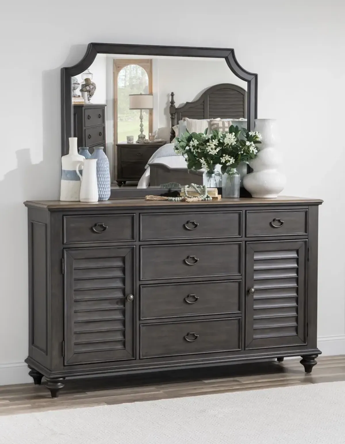 Kingston Louvered Dresser