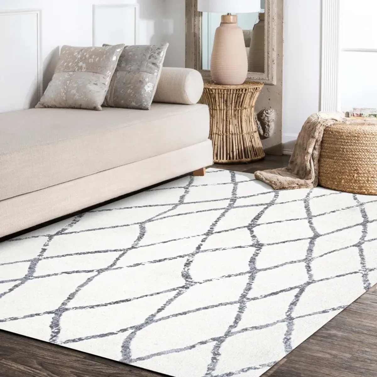 Illi Moroccan Diamond Trellis Area Rug